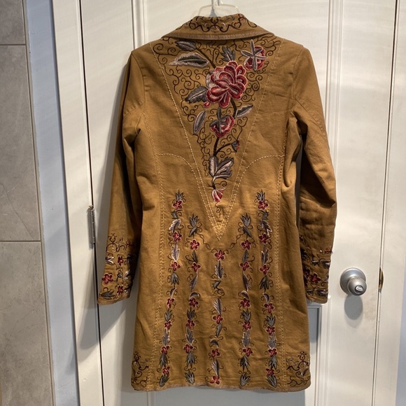 Beautiful embroidered DB Sport coat - Picture 2 of 9